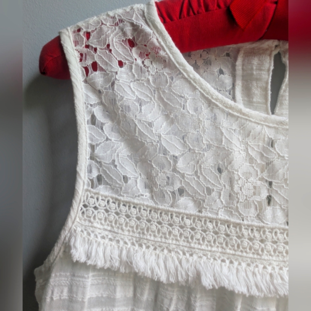 NWOT.....Max Studio White Cotton Sleeveless Lace Top Size Small - Picture 4 of 9